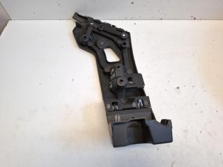 bontott RENAULT CLIO IV Jobb hátsó Oldal Lökhárító Tartó (Műanyag)