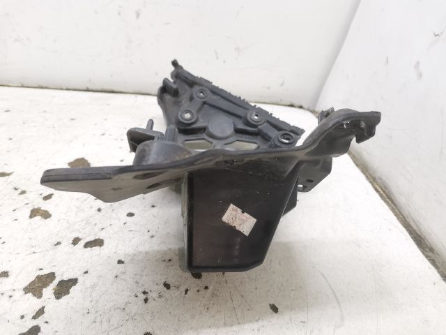 bontott RENAULT CLIO IV Jobb hátsó Oldal Lökhárító Tartó (Műanyag)