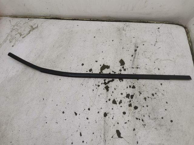 bontott RENAULT CLIO IV Jobb hátsó Vízlehúzó Gumicsík