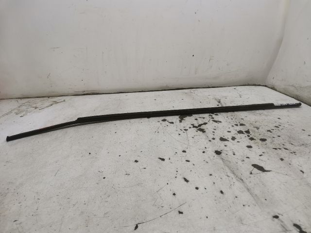 bontott RENAULT CLIO IV Jobb hátsó Vízlehúzó Gumicsík