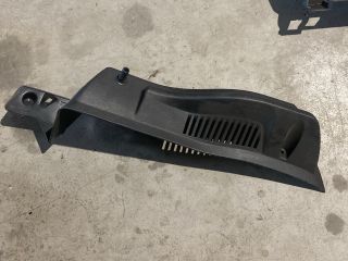 bontott RENAULT CLIO IV Jobb Kalaptartó Tartó Konzol