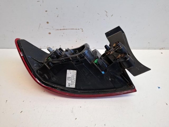 bontott RENAULT CLIO IV Jobb Külső Hátsó Lámpa