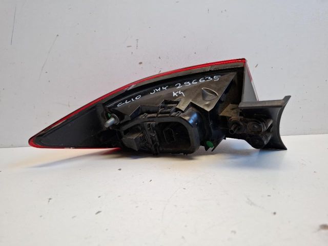bontott RENAULT CLIO IV Jobb Külső Hátsó Lámpa