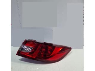 bontott RENAULT CLIO IV Jobb Külső Hátsó Lámpa