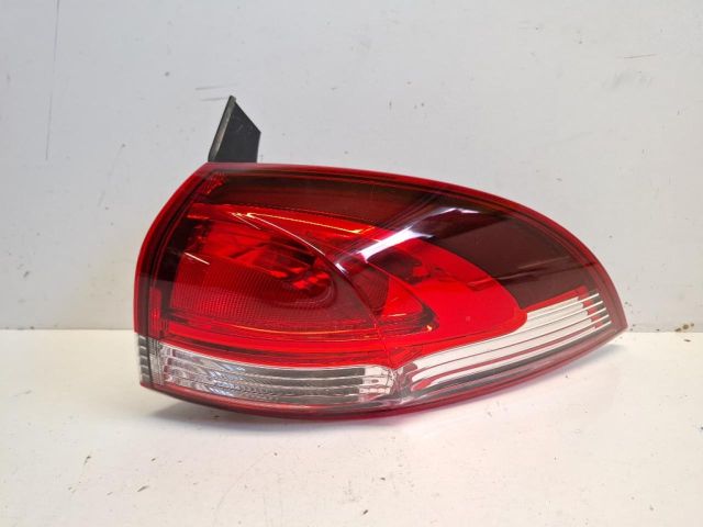 bontott RENAULT CLIO IV Jobb Külső Hátsó Lámpa