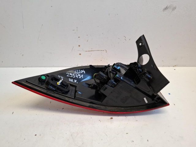 bontott RENAULT CLIO IV Jobb Külső Hátsó Lámpa