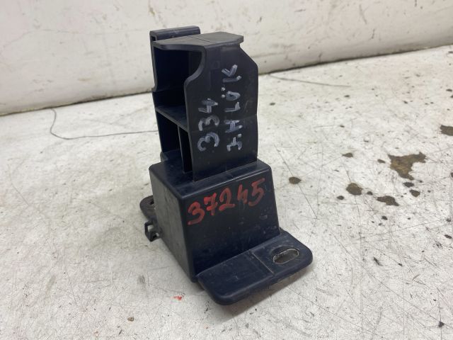 bontott RENAULT CLIO IV Jobb Lökhárító Tartó Nyúlványvég