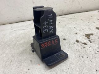 bontott RENAULT CLIO IV Jobb Lökhárító Tartó Nyúlványvég