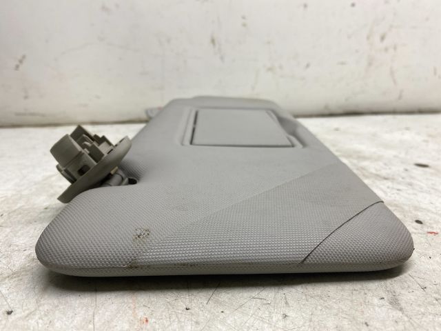 bontott RENAULT CLIO IV Jobb Napellenző