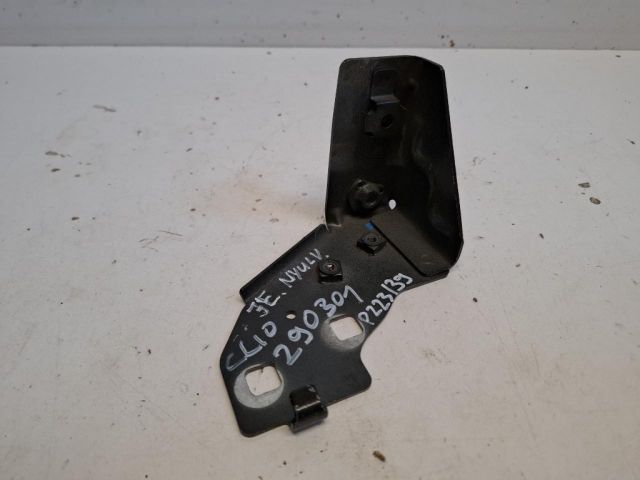 bontott RENAULT CLIO IV Jobb Sárvédő Oldaltartó