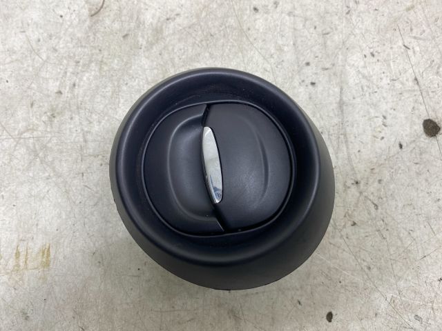 bontott RENAULT CLIO IV Jobb Szellőző