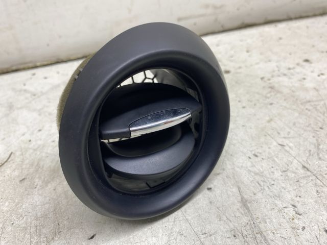 bontott RENAULT CLIO IV Jobb Szellőző