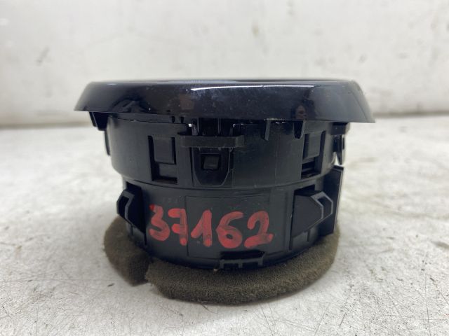 bontott RENAULT CLIO IV Jobb Szellőző