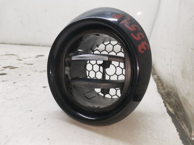 bontott RENAULT CLIO IV Jobb Szellőző