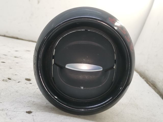 bontott RENAULT CLIO IV Jobb Szellőző