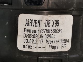 bontott RENAULT CLIO IV Jobb Szellőző