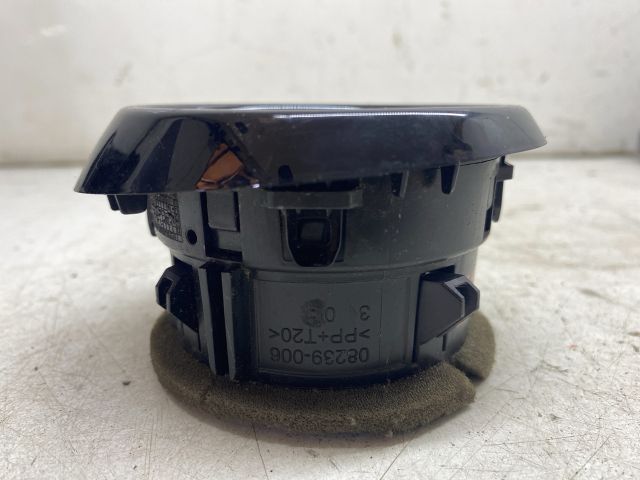 bontott RENAULT CLIO IV Jobb Szellőző