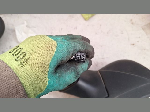 bontott RENAULT CLIO IV Jobb Visszapillantó Tükör (Elektromos)