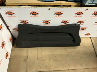 bontott RENAULT CLIO IV Kalaptartó