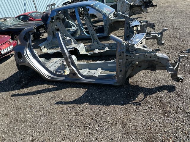 bontott RENAULT CLIO IV Karosszéria Csomag