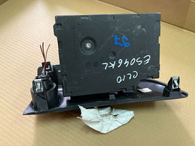 bontott RENAULT CLIO IV Kártyaolvasó