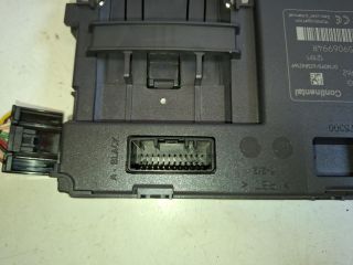 bontott RENAULT CLIO IV Kártyaolvasó