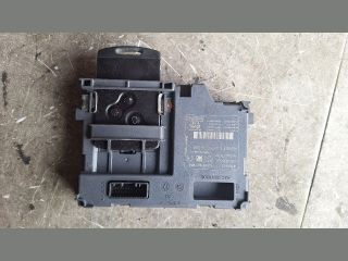 bontott RENAULT CLIO IV Kártyaolvasó