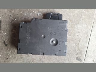 bontott RENAULT CLIO IV Kártyaolvasó