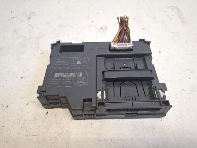 bontott RENAULT CLIO IV Kártyaolvasó