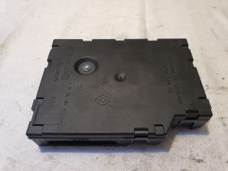 bontott RENAULT CLIO IV Kártyaolvasó