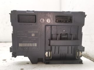 bontott RENAULT CLIO IV Kártyaolvasó