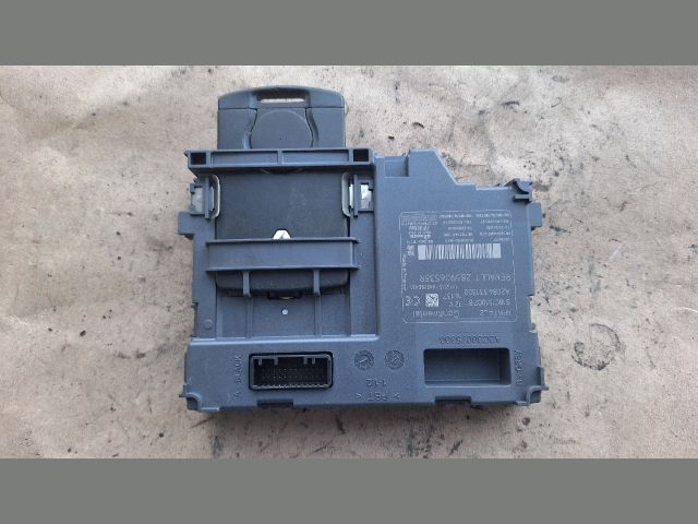 bontott RENAULT CLIO IV Kártyaolvasó