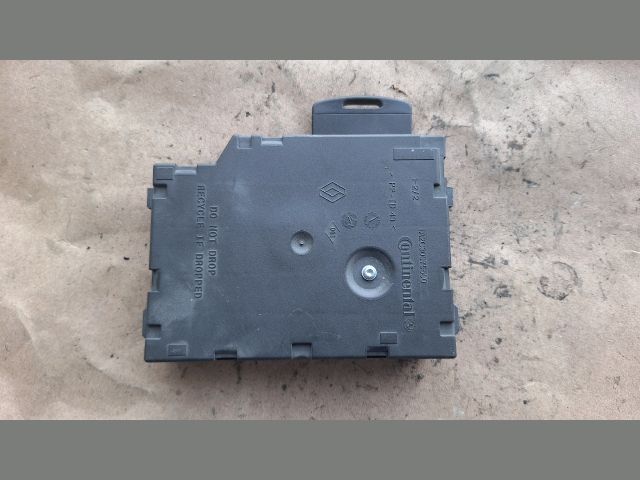 bontott RENAULT CLIO IV Kártyaolvasó