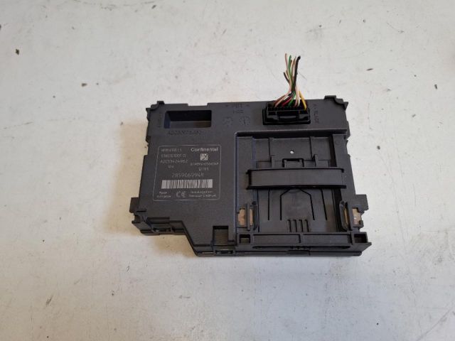 bontott RENAULT CLIO IV Kártyaolvasó