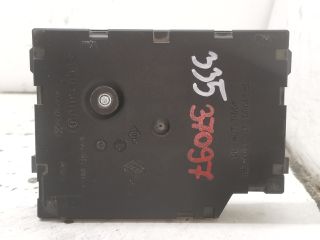 bontott RENAULT CLIO IV Kártyaolvasó