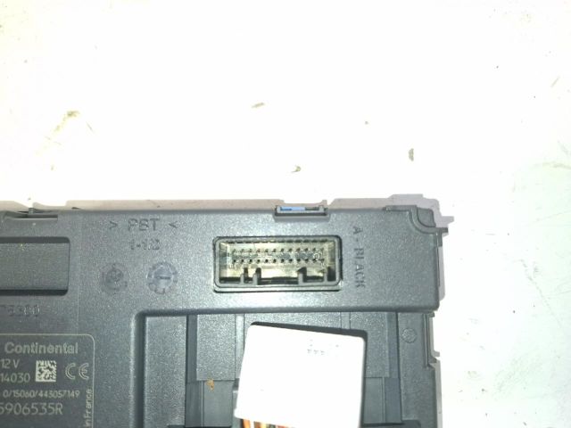 bontott RENAULT CLIO IV Kártyaolvasó