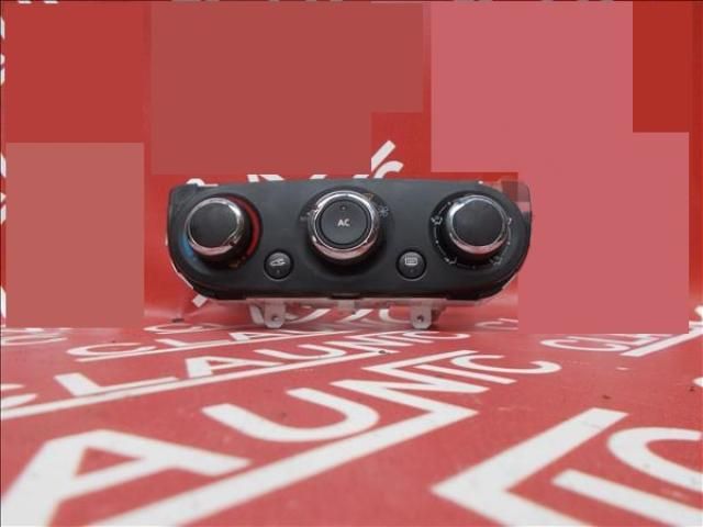bontott RENAULT CLIO IV Klíma Kapcsoló