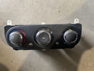 bontott RENAULT CLIO IV Klíma Kapcsoló