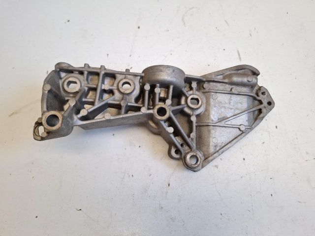 bontott RENAULT CLIO IV Klímakompresszor Tartó Bak