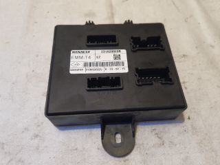 bontott RENAULT CLIO IV Komfort Elektronika