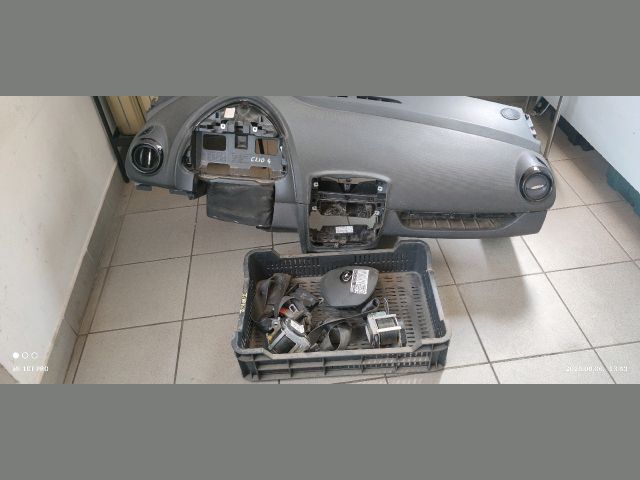 bontott RENAULT CLIO IV Komplett Légzsák Szett