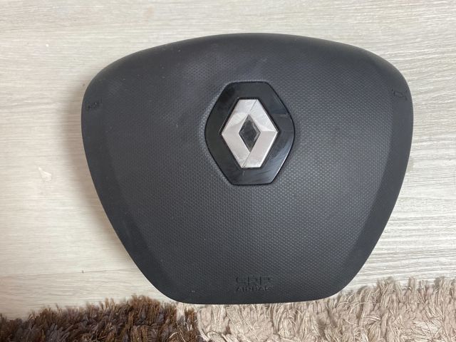 bontott RENAULT CLIO IV Kormánylégzsák
