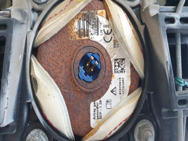 bontott RENAULT CLIO IV Kormánylégzsák