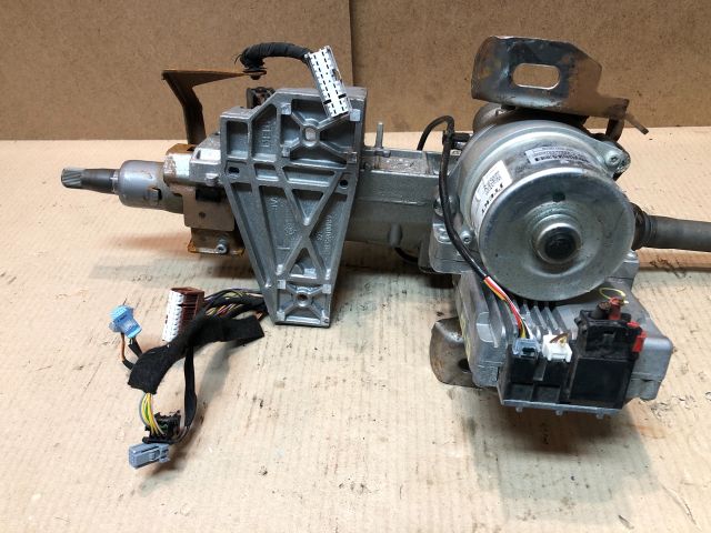 bontott RENAULT CLIO IV Kormányoszlop