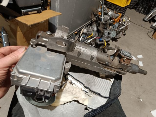 bontott RENAULT CLIO IV Kormányszervó Motor (Elektromos)