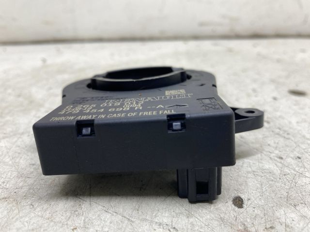 bontott RENAULT CLIO IV Kormányszög Jeladó