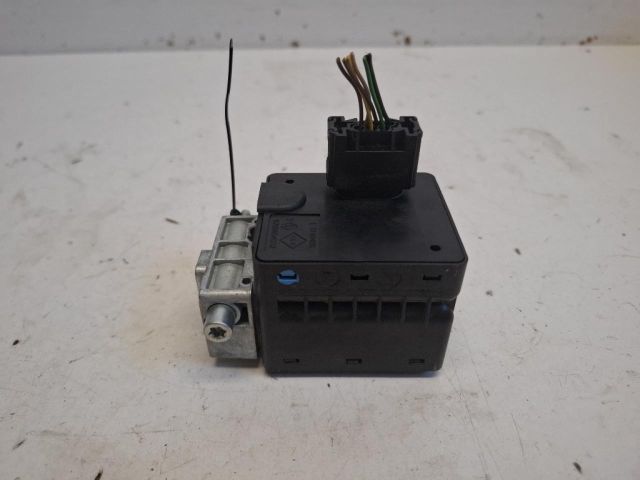 bontott RENAULT CLIO IV Kormányzár (Elektromos)