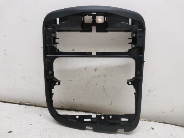 bontott RENAULT CLIO IV Középkonzol Keret