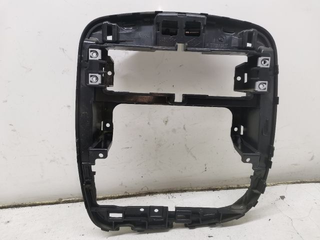 bontott RENAULT CLIO IV Középkonzol Keret