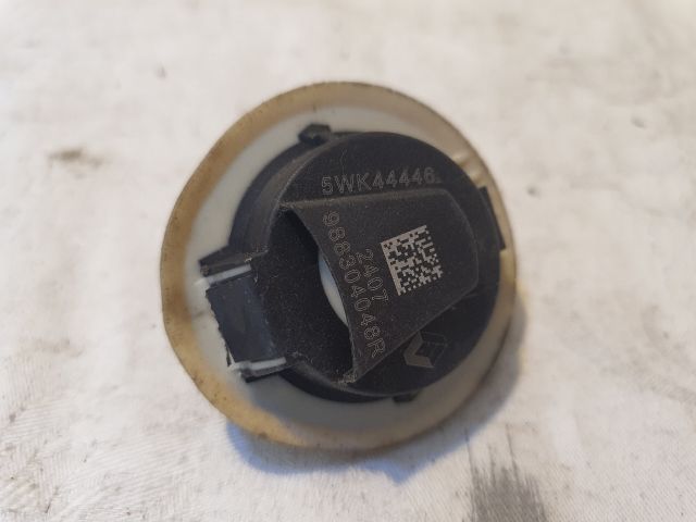 bontott RENAULT CLIO IV Központi Ütközés Érzékelő